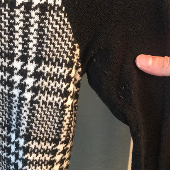 Merona Plaid Sweater Black and White Size XS Women’s Knit Pullover - Picture 5 of 5